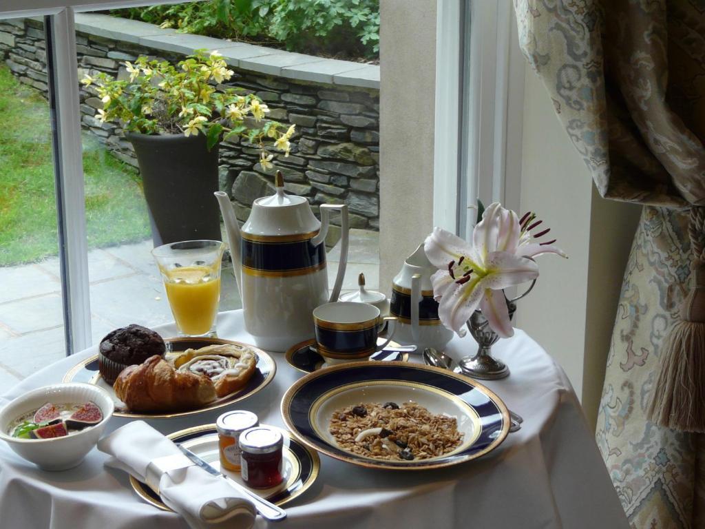 Annesdale House Bed & Breakfast วินเดอร์เมียร์ ภายนอก รูปภาพ